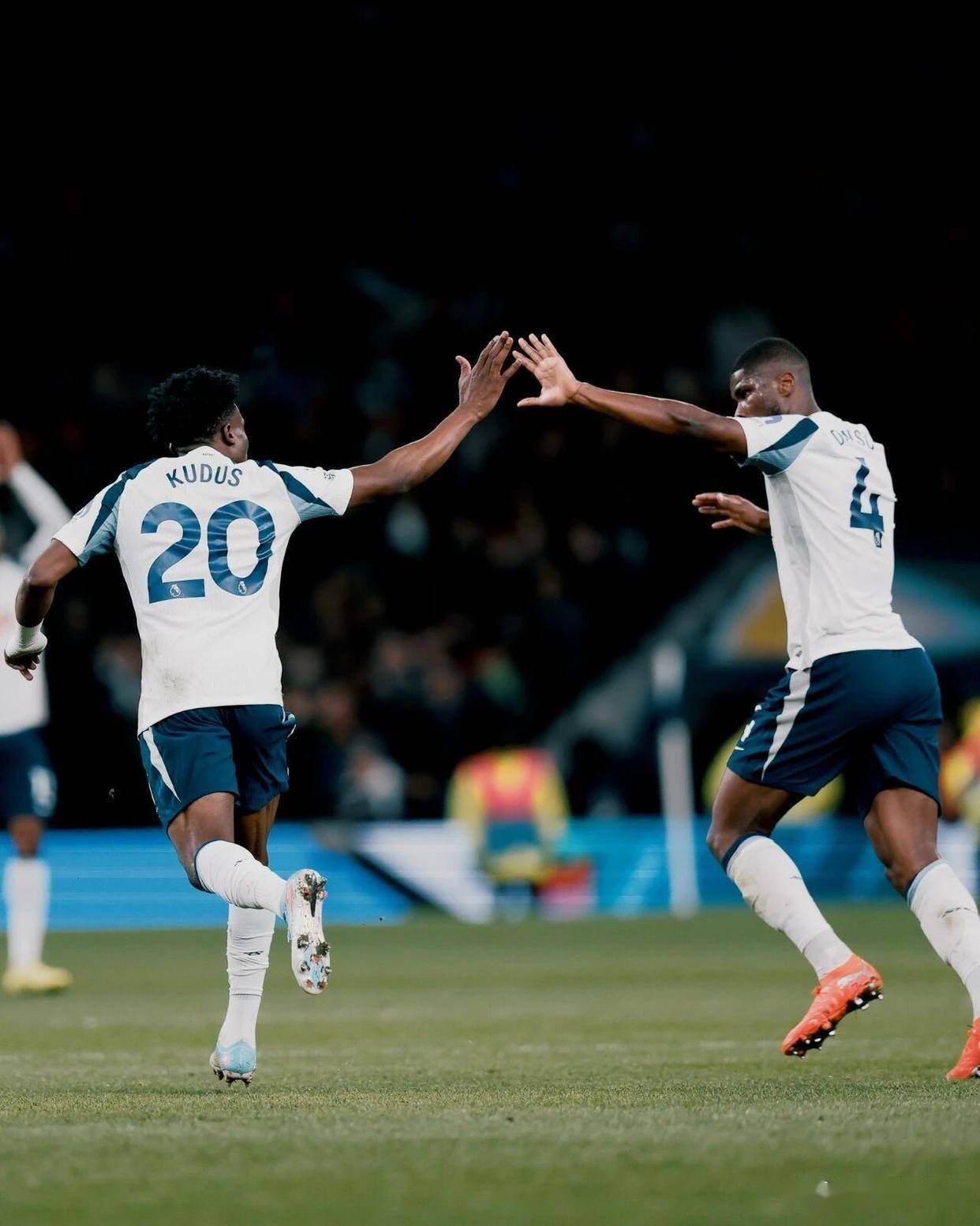 乐鱼-热刺客场失利，排名下滑令人堪忧